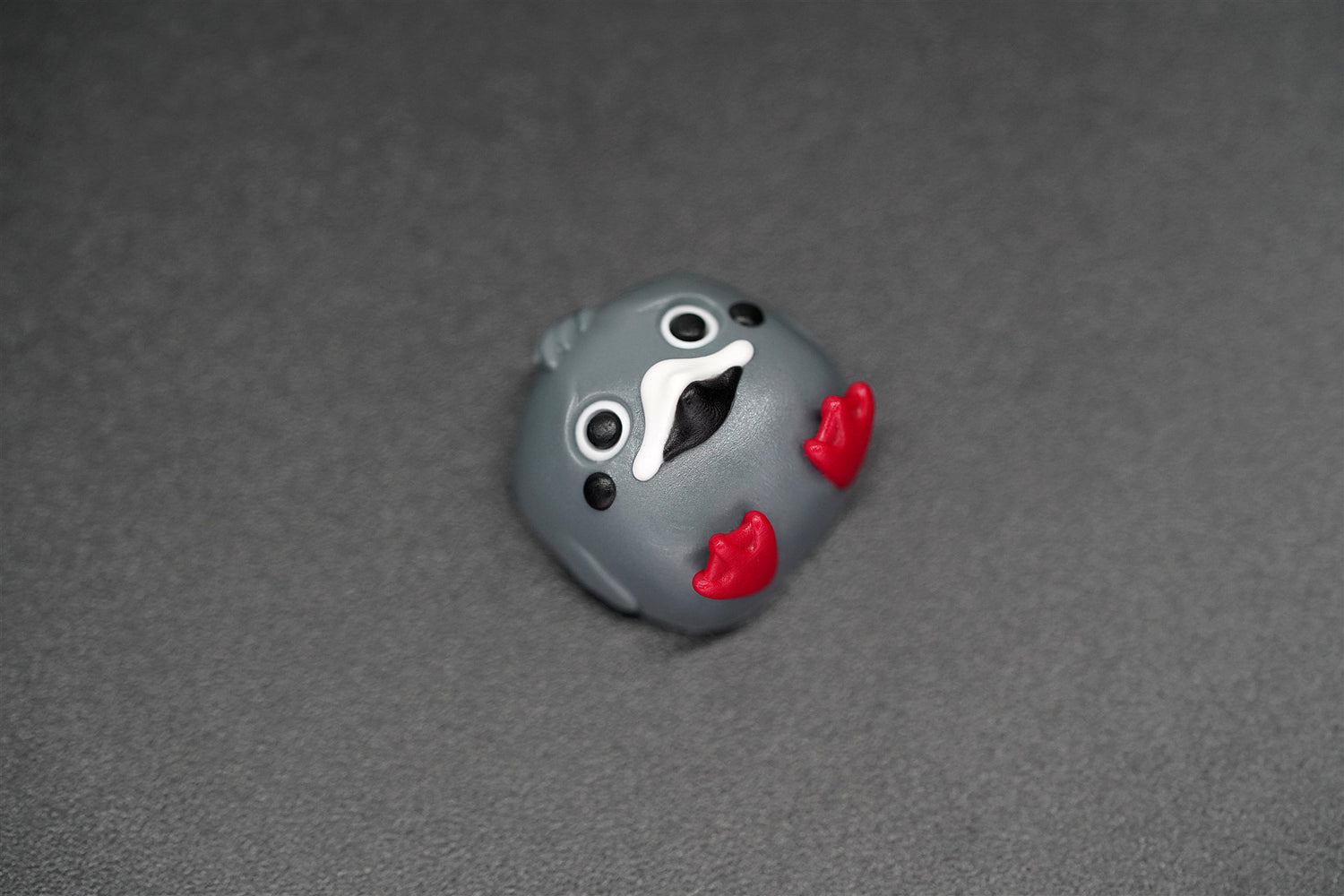 D009