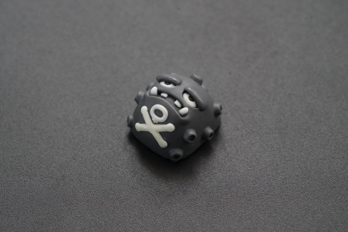 W004