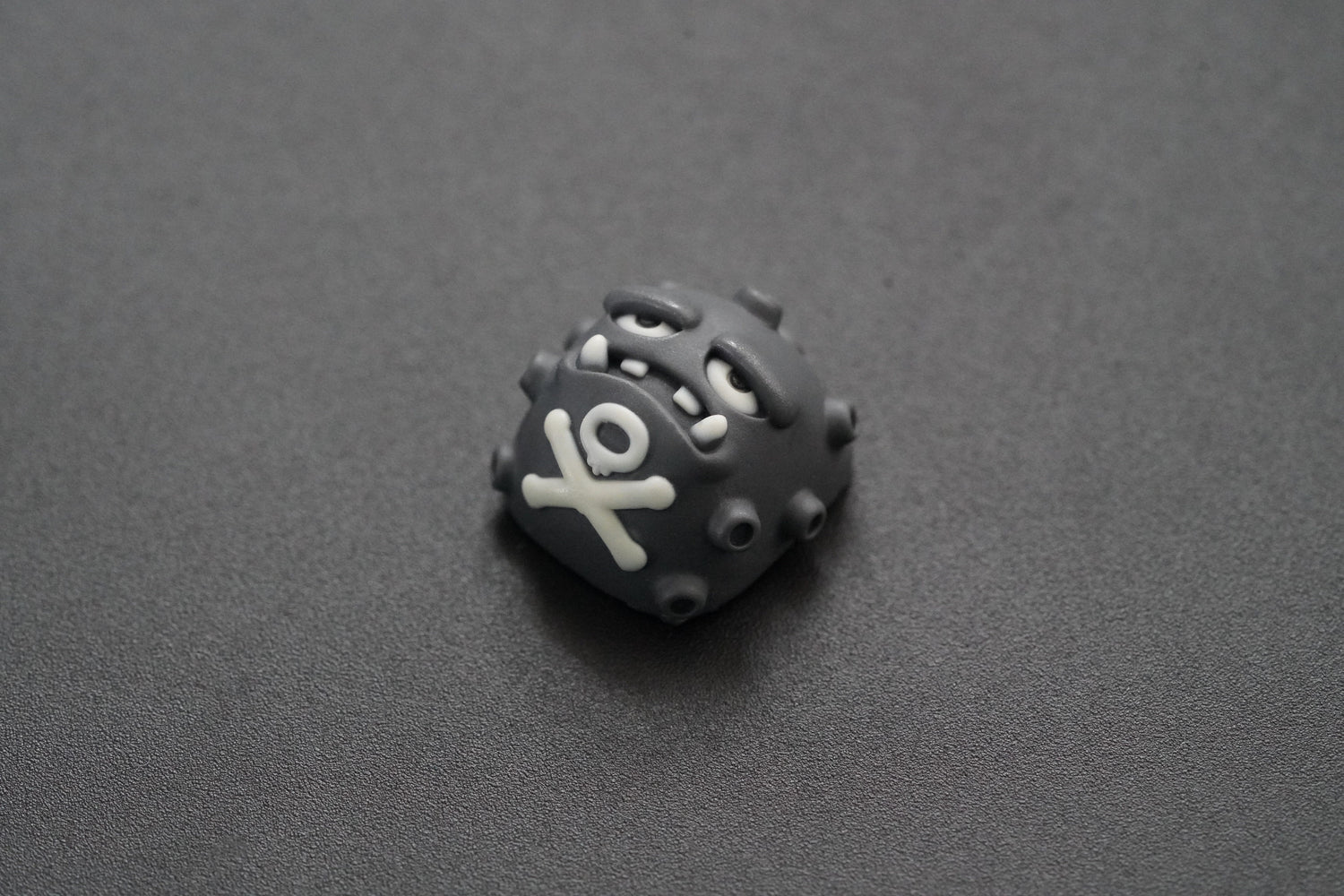 W004